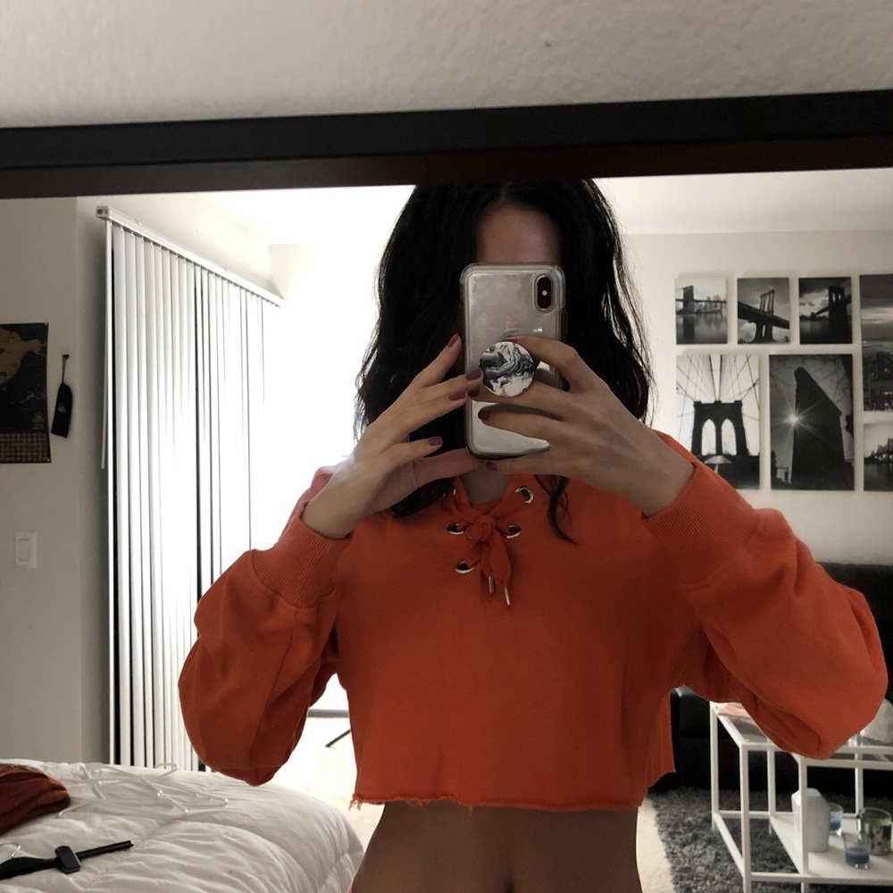 Cropped hoodie